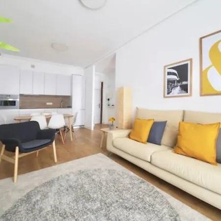 アパート 3 Bedroom House In The Heart Os